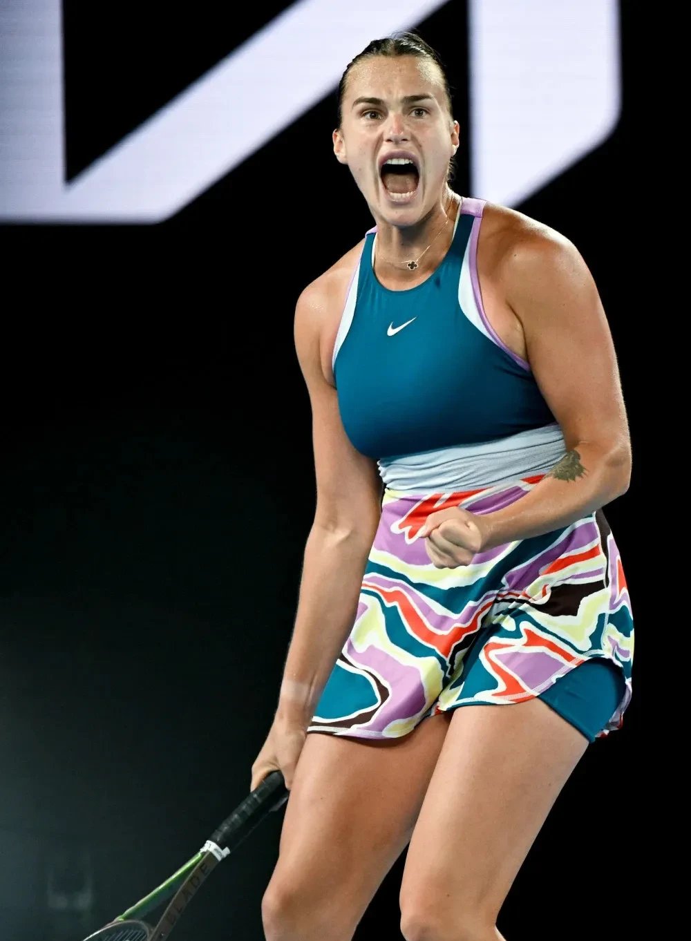 开云体育全站-关于莎拉波娃在曼联比赛中夺冠,反败为胜引发热议!的信息-开云体育全站