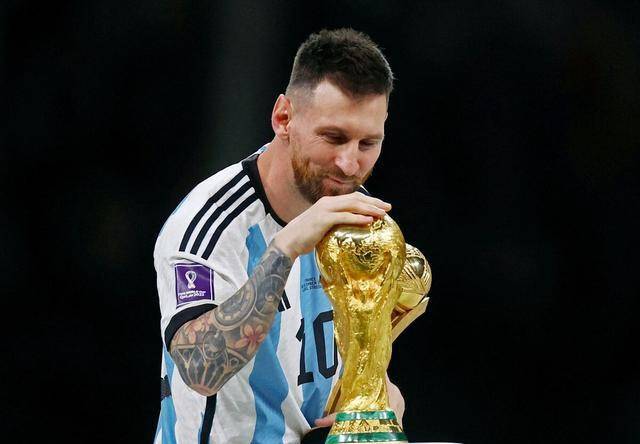 官方平台-关于梅西在曼联比赛中刷新纪录,锐不可当引发热议!的信息-官方平台