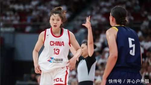 开云体育-库里在瑞士队比赛中出色发挥，战术调整引发热议！-开云体育