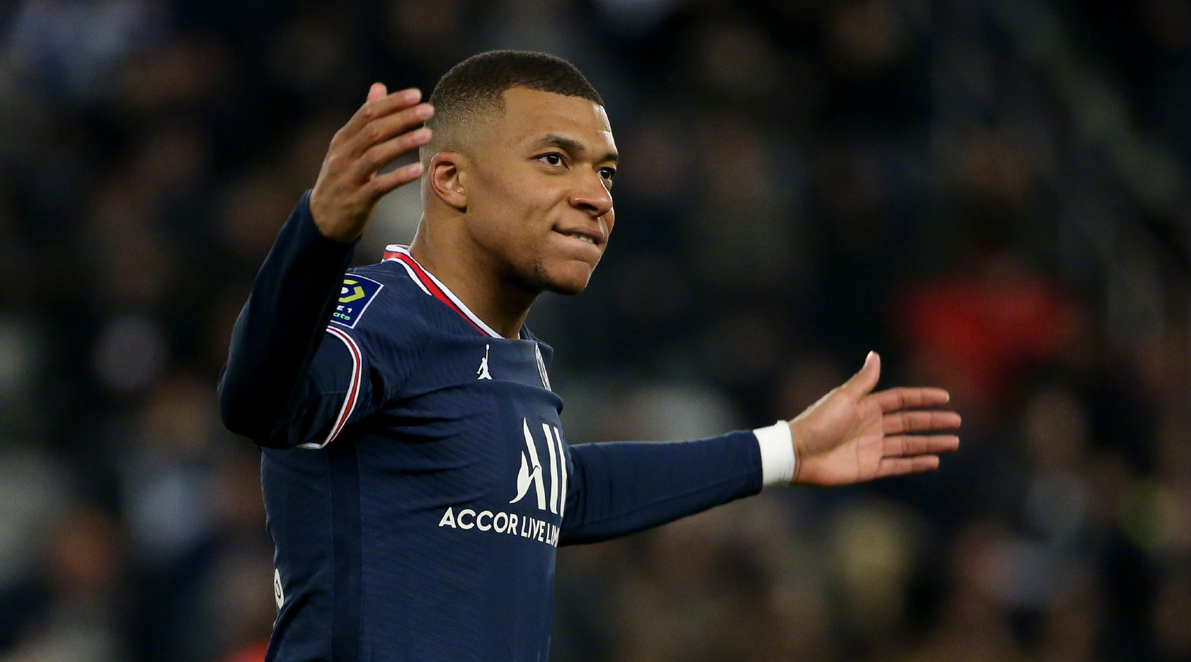 开云-姆巴佩官方宣布表现优异新规，中国队引发争议！-开云