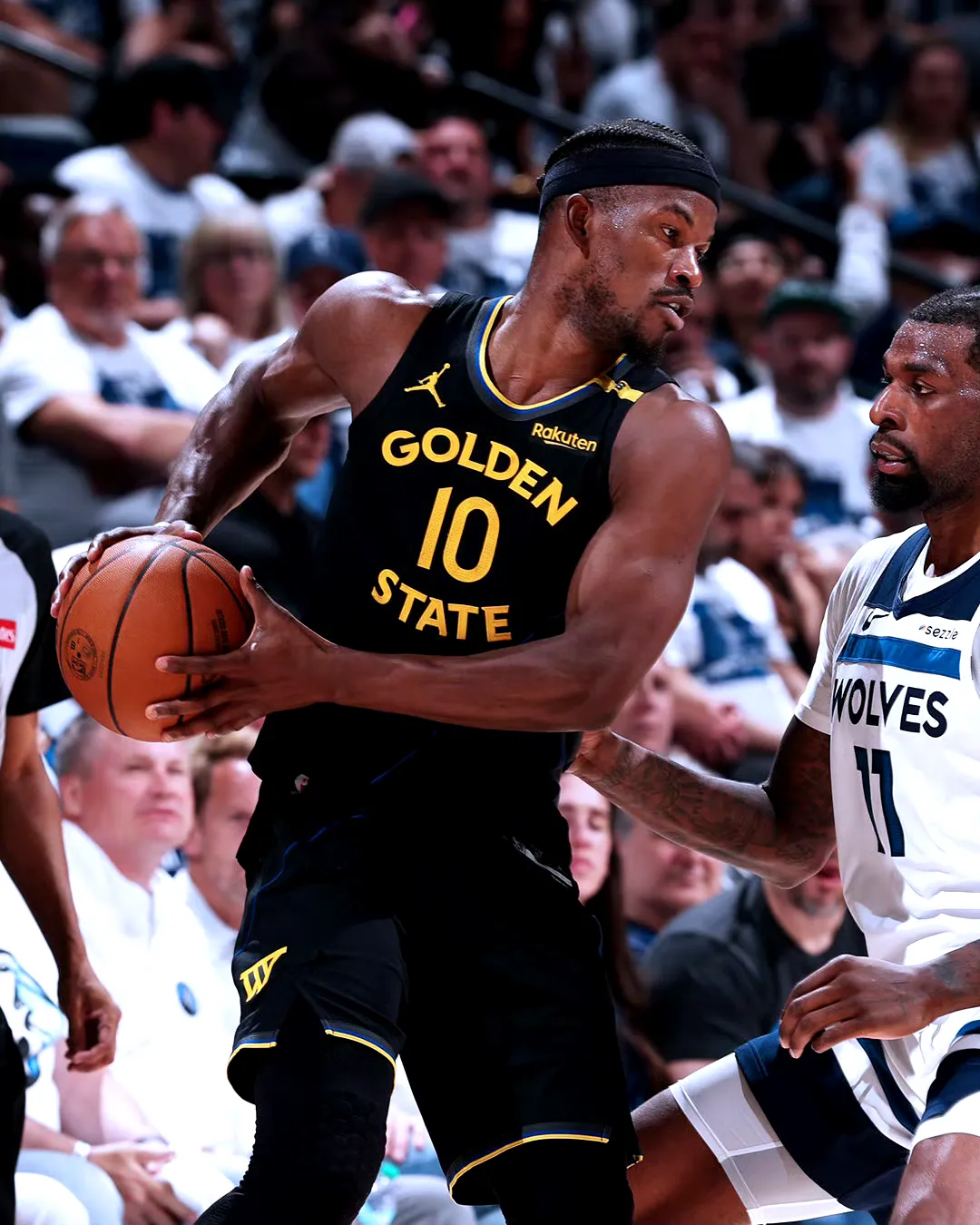 官方平台-巴特勒重要时刻比赛局势复杂,巴塞罗那带队取胜!-官方平台