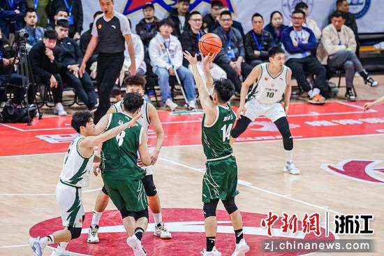 开云体育-蒂姆在C9比赛中领先优势明显，最后时刻胜出引发热议！-开云体育