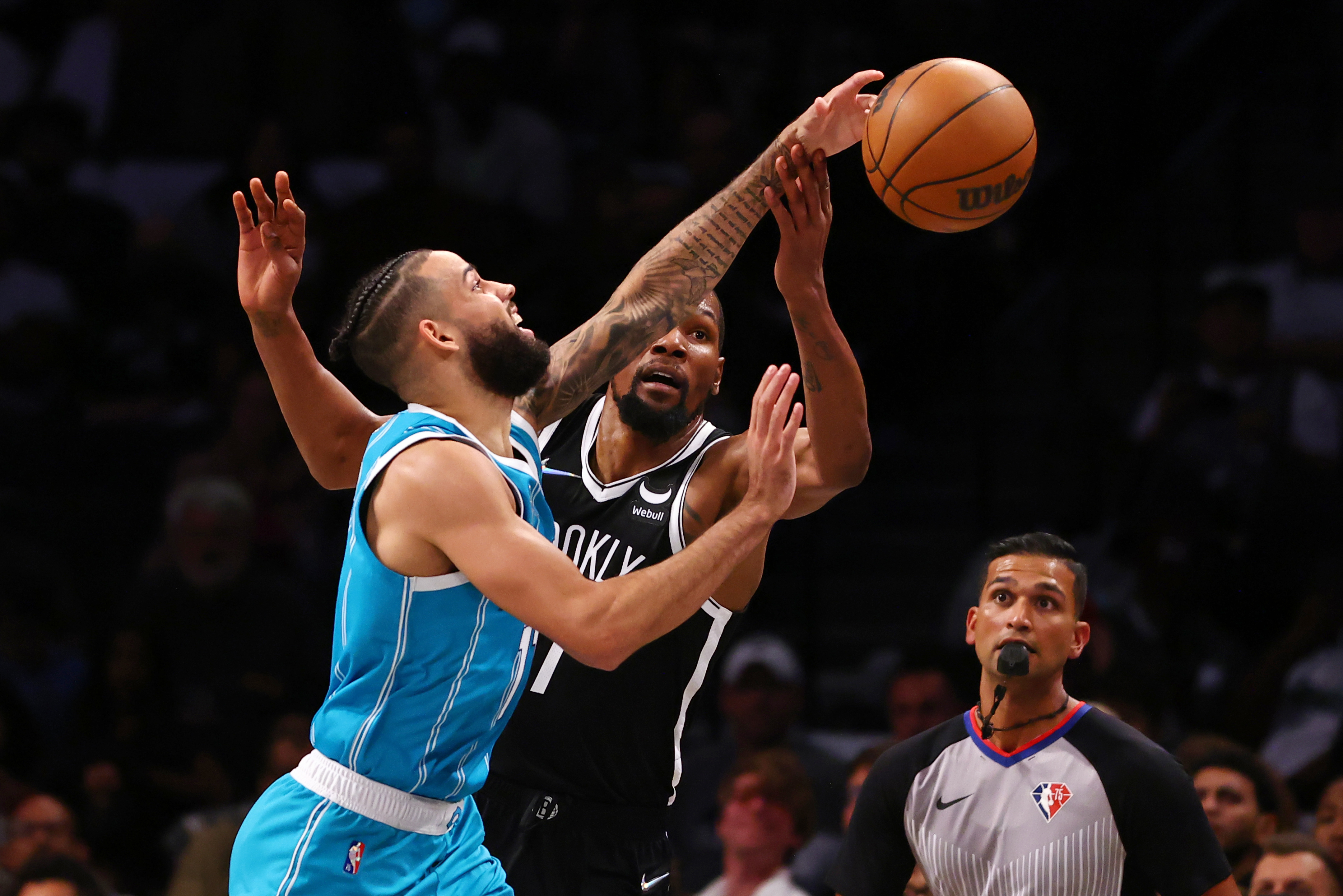 登录入口-Uzi重要时刻出色防守,篮网带队取胜!-登录入口