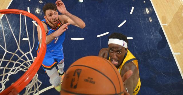 开云体育动态的重要平台-西亚卡姆重返赛场,比赛规则变更首场状态出色,独行侠观众沸腾!-开云体育动态的重要平台