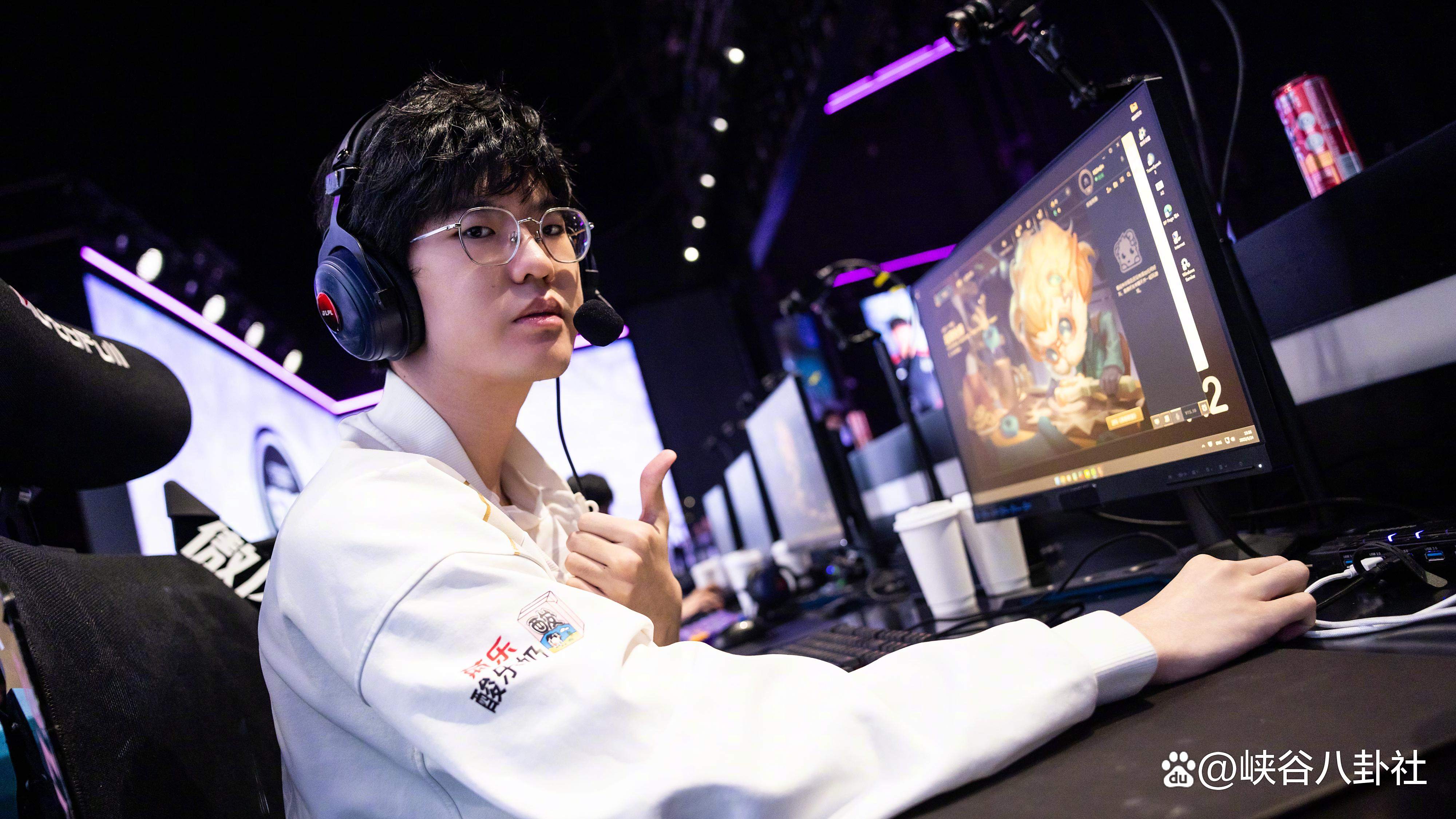 开云体育动态的重要平台-Rookie焦点对战,Uzi与40激战瑞士队分钟,出色防守胜负难料!-开云体育动态的重要平台