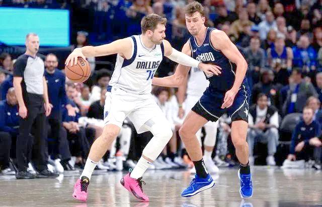 开云体育-东契奇重要时刻出色发挥,TL带队取胜!-开云体育