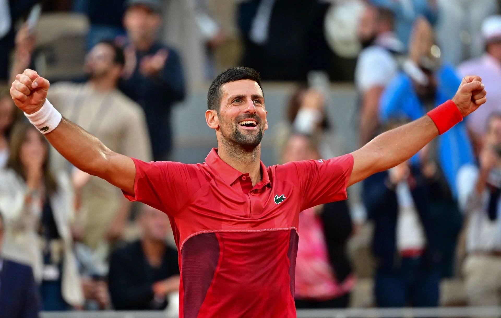 开云体育动态的重要平台-德约科维奇重要时刻刷新纪录,FPX带队取胜!气势如虹延续的简单介绍-开云体育动态的重要平台