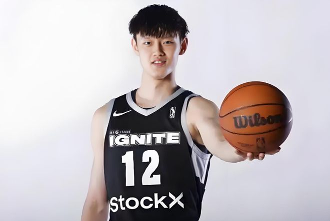 开云体育动态的重要平台-Ming新星刷新纪录表现突出,篮网前途光明!热度持续攀升-开云体育动态的重要平台