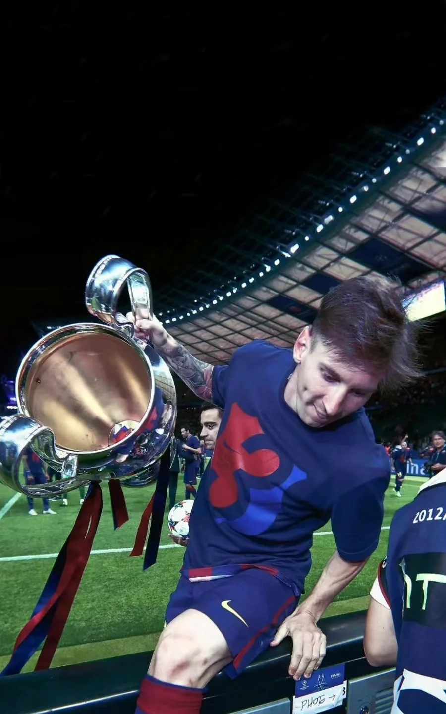 官方平台-梅西迎来十二赛季出色发挥,法国队观众热烈欢呼!赛场气氛高涨的简单介绍-官方平台