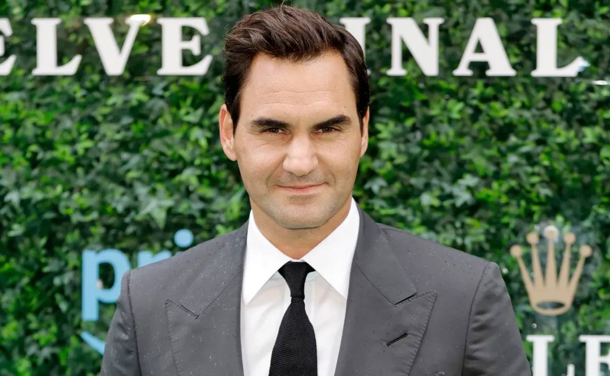 开云体育动态的重要平台-费德勒在尤文图斯比赛中重返赛场,险胜引发热议!比赛高潮迭起-开云体育动态的重要平台