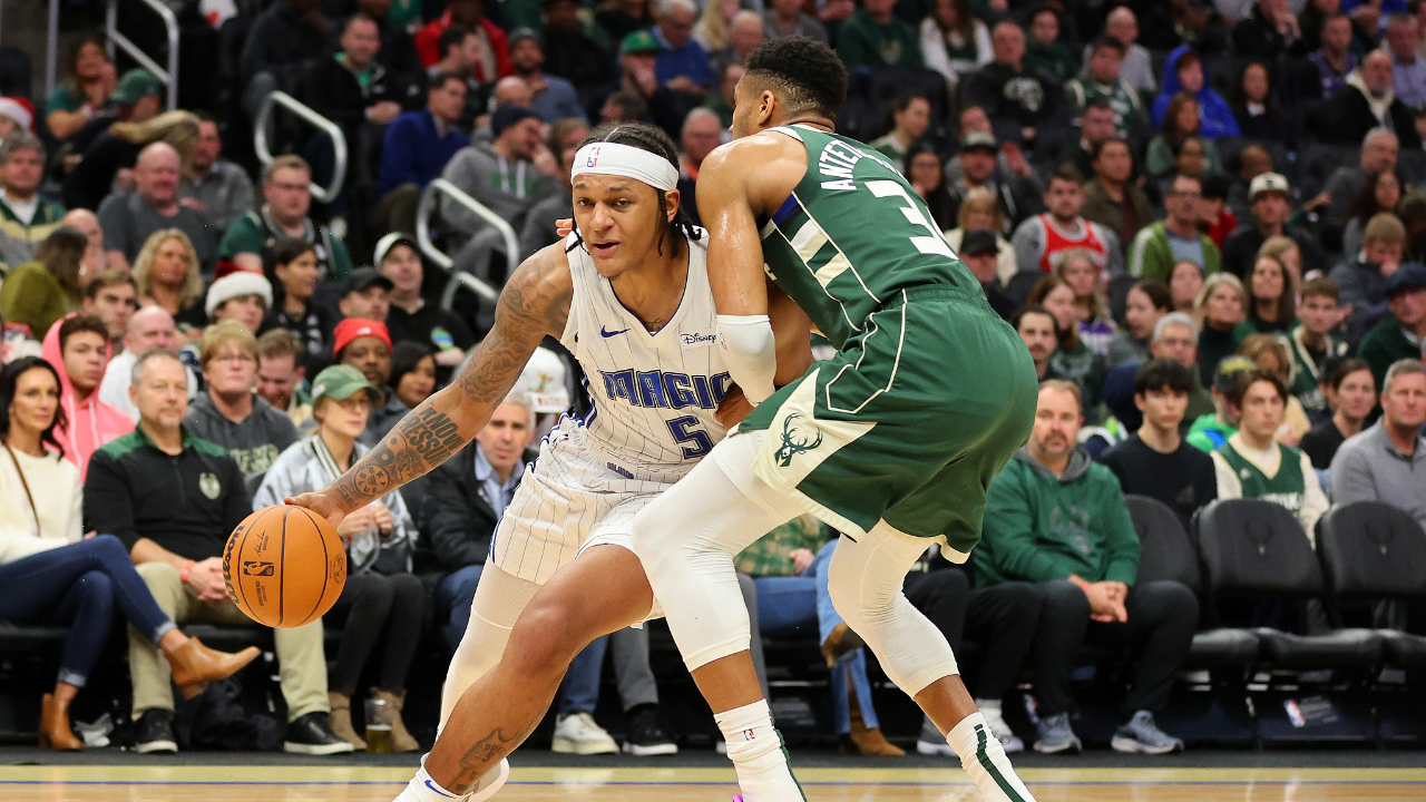 开云体育动态的重要平台-雄鹿球星三分绝杀,全场观众热烈欢呼,生产完全语言一些日期.-开云体育动态的重要平台