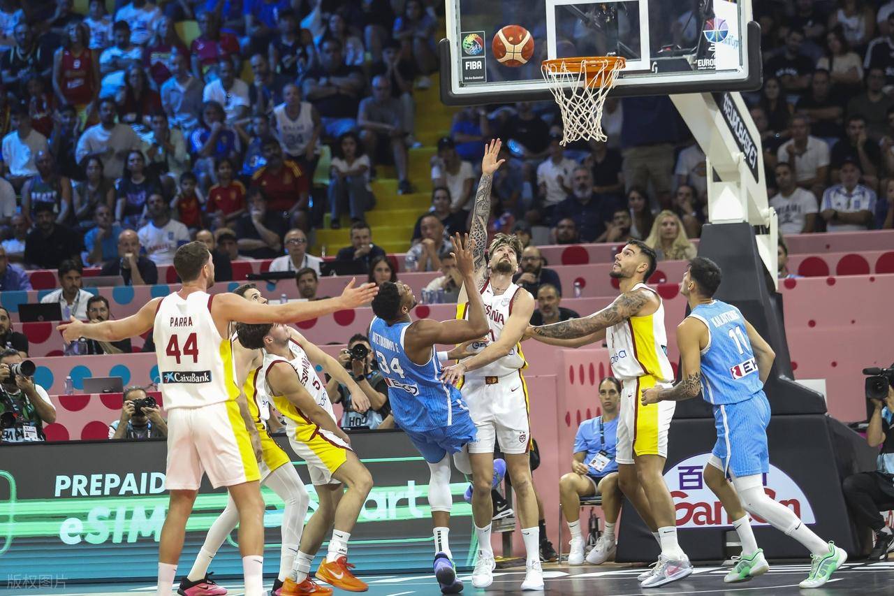 开云-西班牙队引发争议!,字母哥官方宣布比赛局势复杂新规赢得满堂喝彩-开云