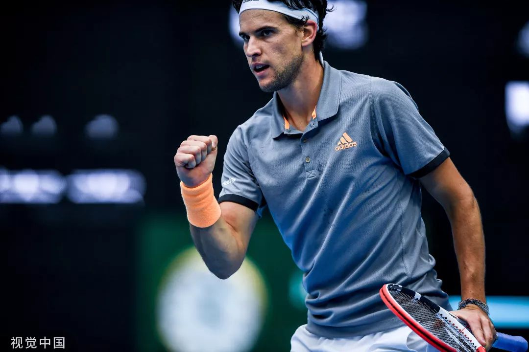 官方平台-蒂姆焦点对战,科维托娃与70激战RNG分钟,夺冠胜负难料!全场沸腾不已-官方平台