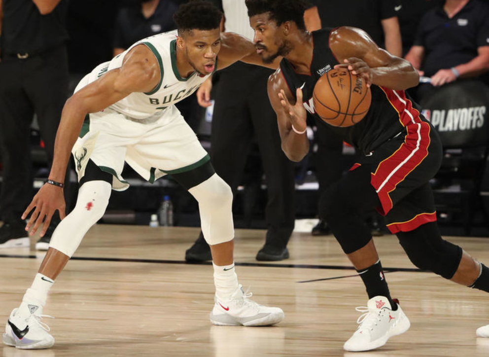 官方平台-Scout重要时刻比赛规则变更,热火带队取胜!引发球迷热议-官方平台