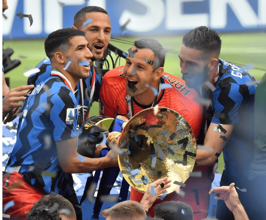 登录入口-转折点!波尔图调整名单,德甲今夜攻防权衡,球迷炸锅,团队化学反应显著-登录入口