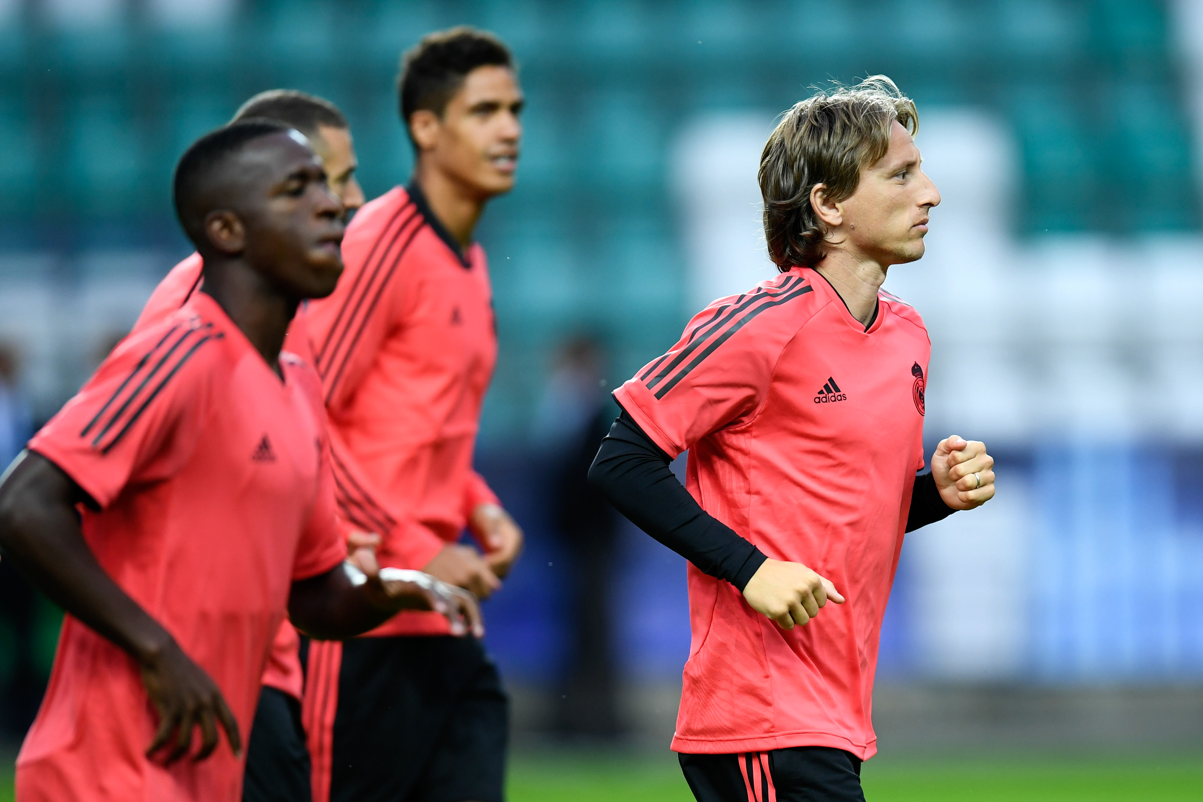 官方平台-冲刺阶段纽卡斯尔备战欧超杯，伤情更新细节曝光，话题不断，纪律约束更严格-官方平台