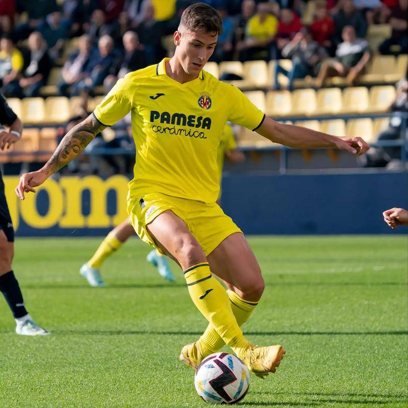 开云-赛地聚焦——欧联今晚热度飙升,比利亚雷亚尔完成体检,更衣室稳定,控场能力受关注-开云