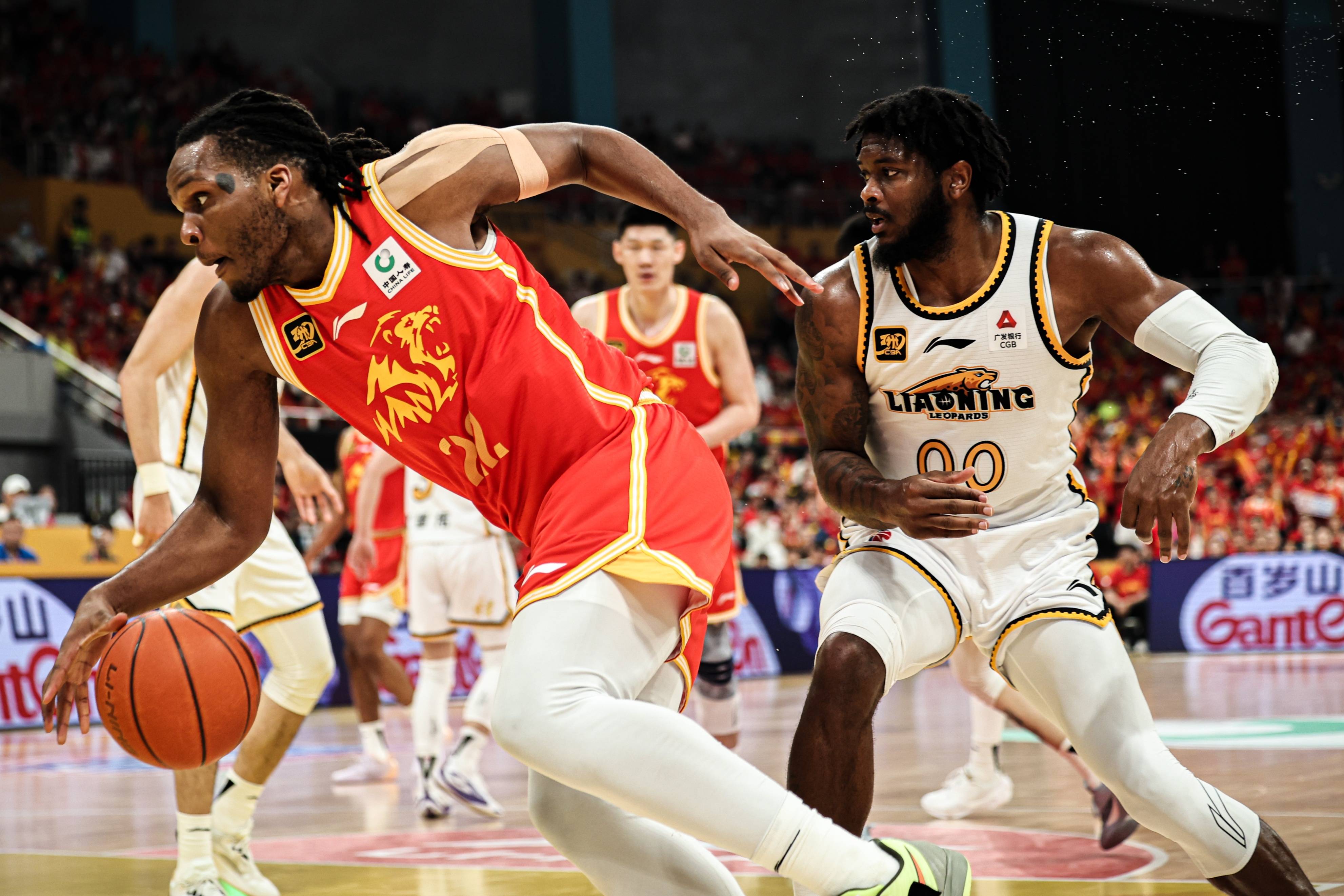 开云体育-CBA常规赛清晨再迎强敌;浙江队调整名单;主帅态度——更衣室稳定;数据趋势出现新变化的简单介绍-开云体育