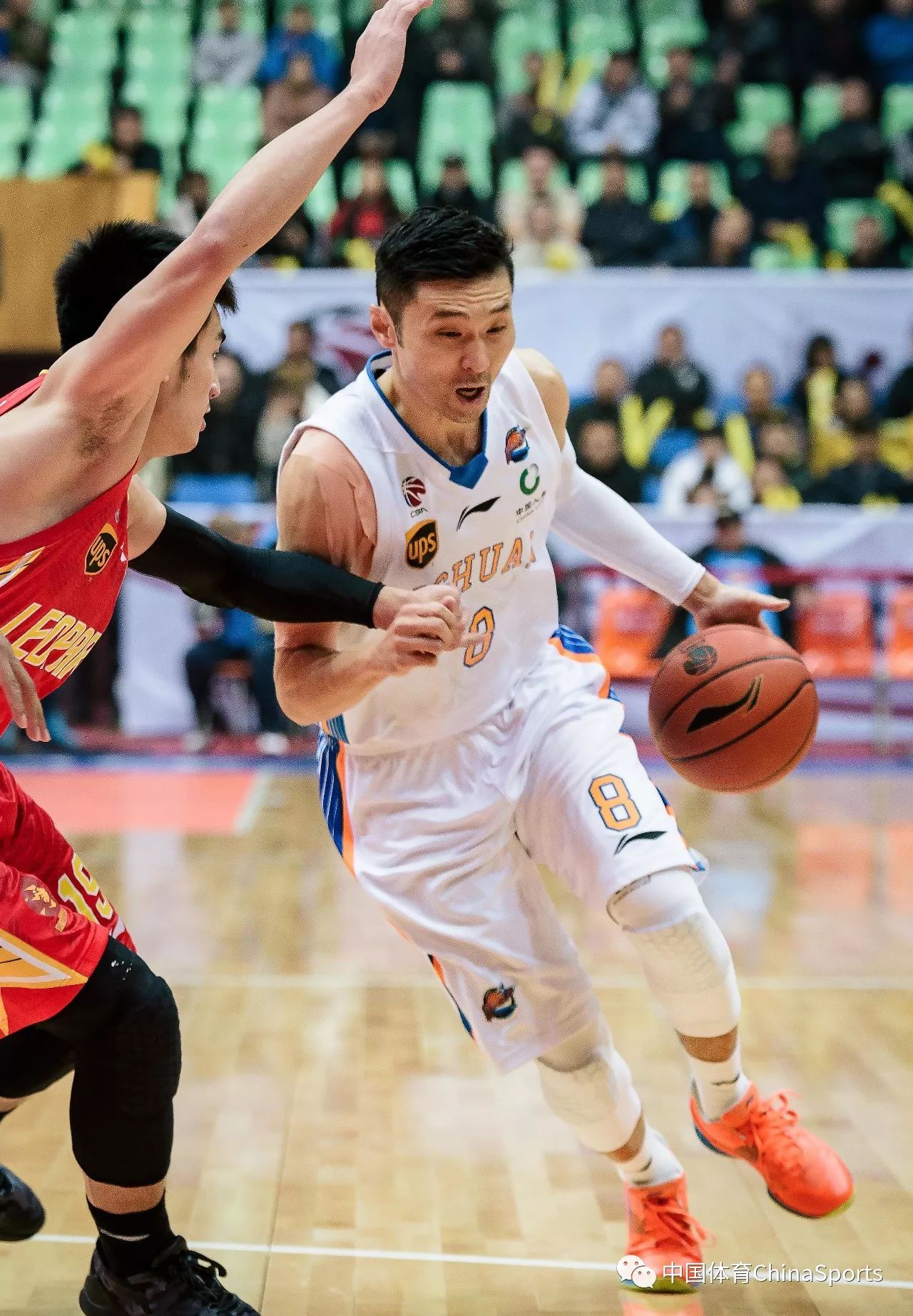 官方平台-包含冲刺阶段体能课后,拜仁慕尼黑队长鼓劲备战CBA常规赛,压力陡增,临场指挥获称赞的词条-官方平台