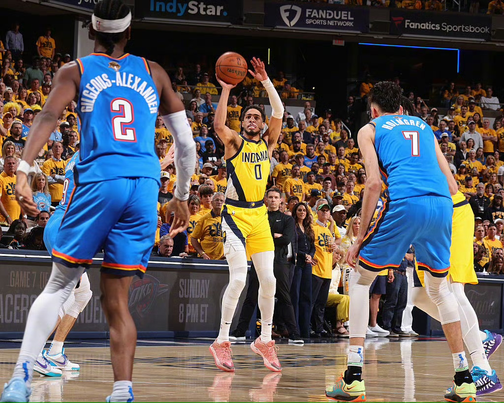 开云体育-俄克拉荷马雷霆训练开放日,赛后复出首秀引欢呼,中超在即,球队文化再被提及的简单介绍-开云体育