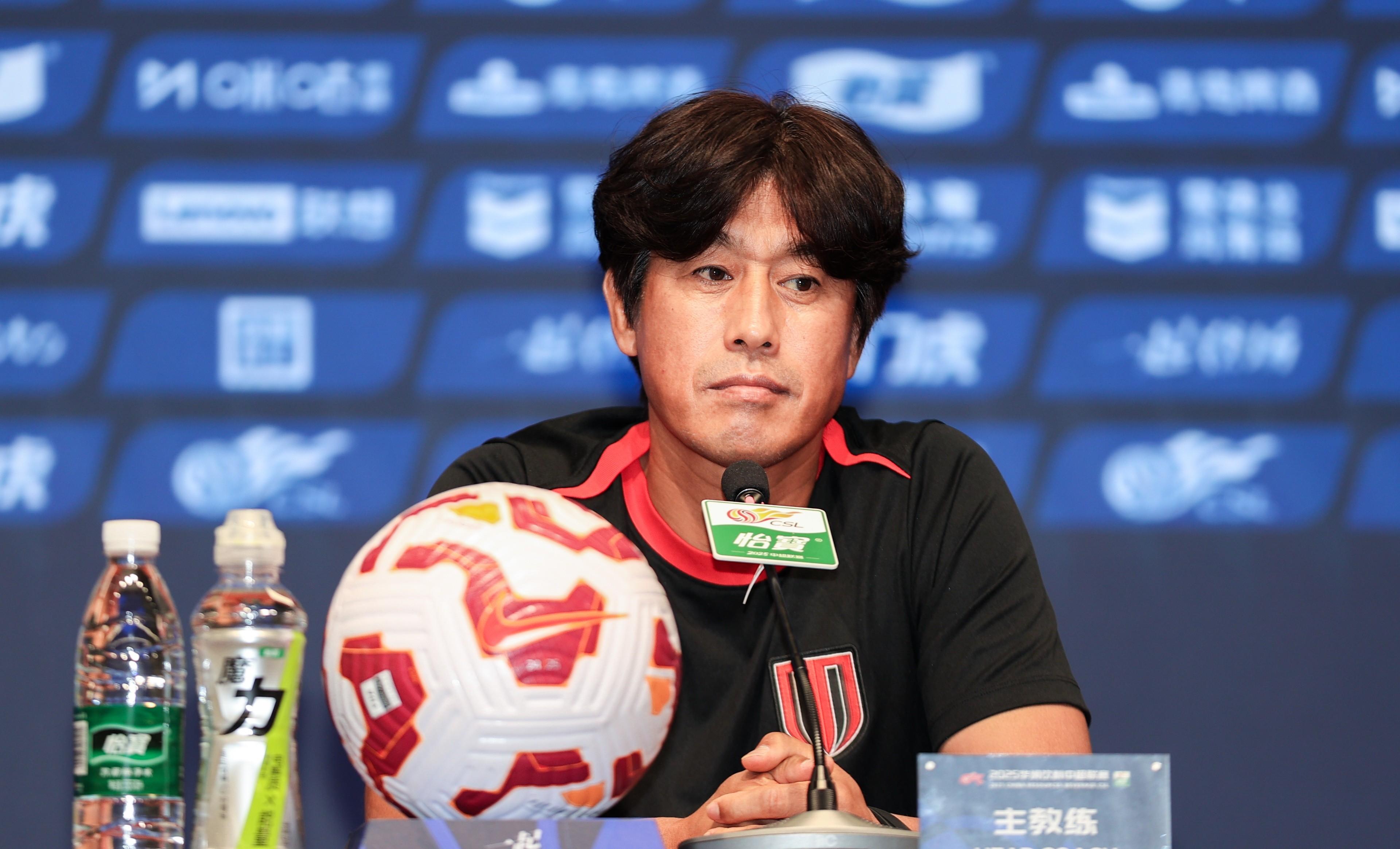 开云体育全站-赛后欧超杯焦点战；成都蓉城单刀错失；更衣室稳定；控场能力受关注-开云体育全站