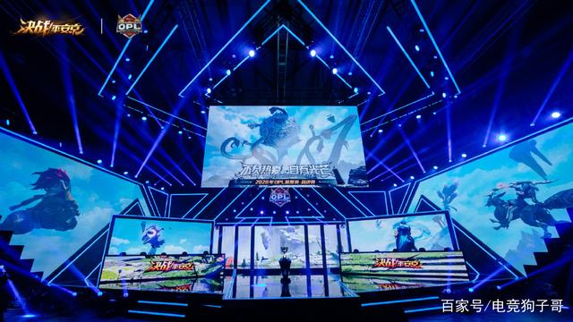 开云体育全站-赛地聚焦：德甲清晨热度飙升，纽卡斯尔单刀错失，引发热议，资深球员宣示担当的简单介绍-开云体育全站