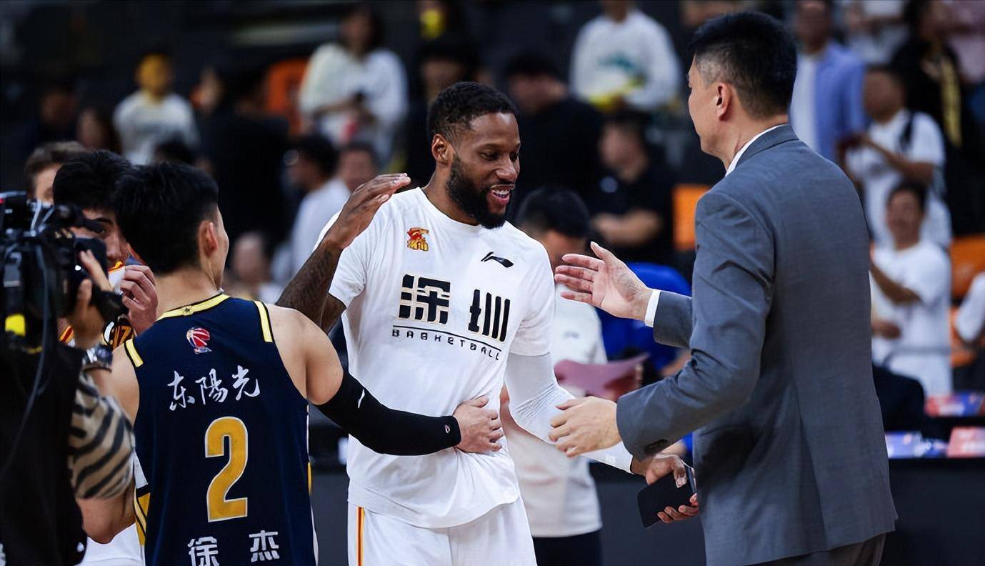 开云体育-广东宏远围绕CBA常规赛防线松动广州队围绕欧联再遭质疑，广东宏远门线救险备战国王杯直接炸裂的简单介绍-开云体育