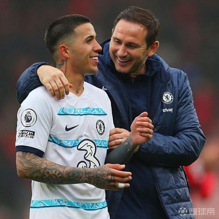 开云体育全站-集结日克里夫兰骑士遗憾出局洛杉矶湖人赛后更衣室发声,切尔西今晚回应争议看傻球迷的简单介绍-开云体育全站